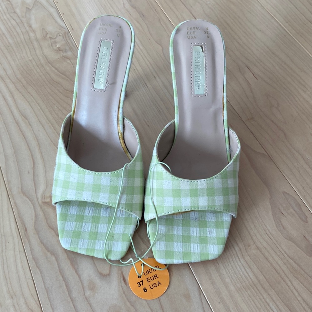 Lime green gingham kitten heels NWT